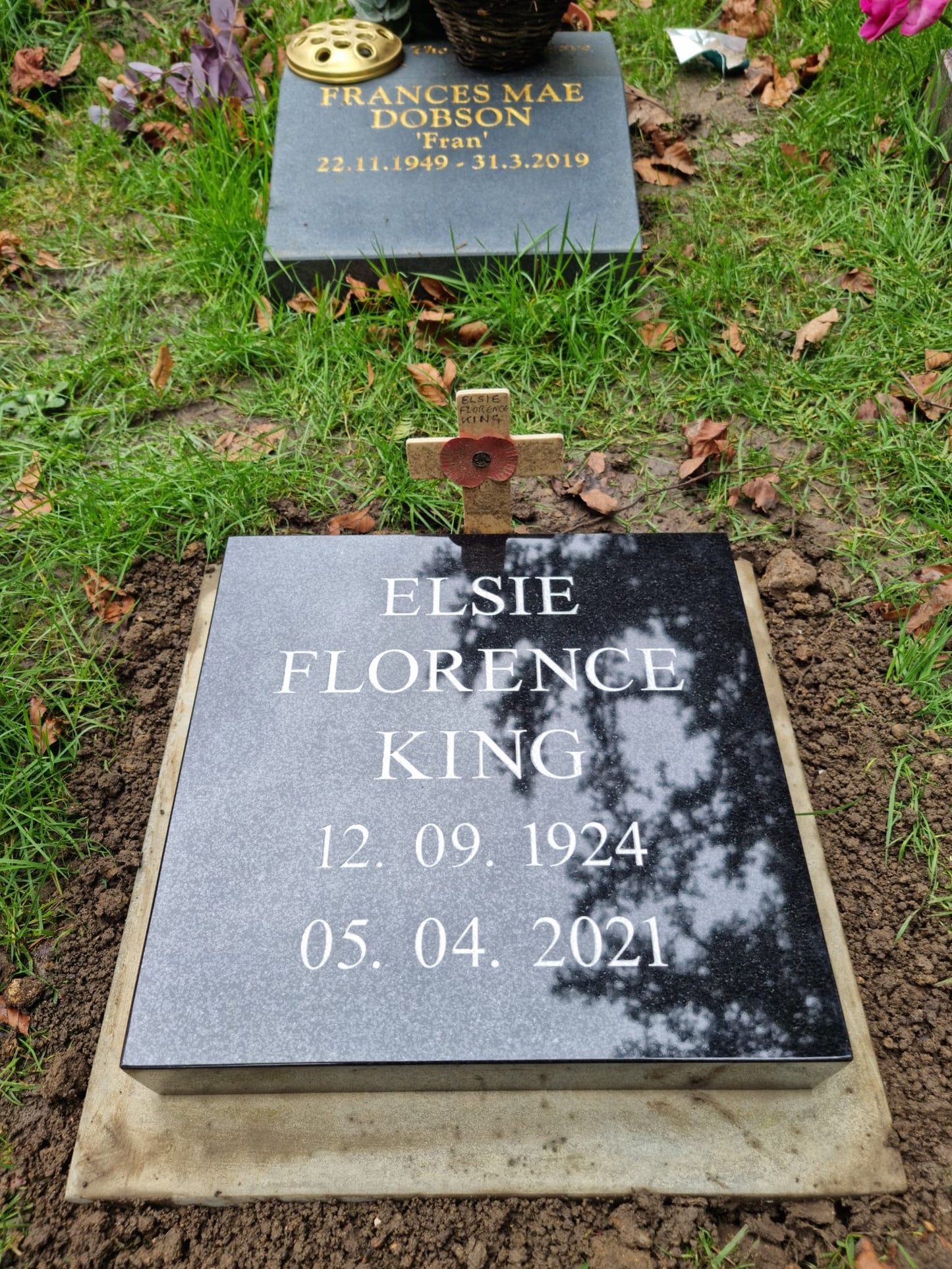 Painted Rose Tablet Memorial