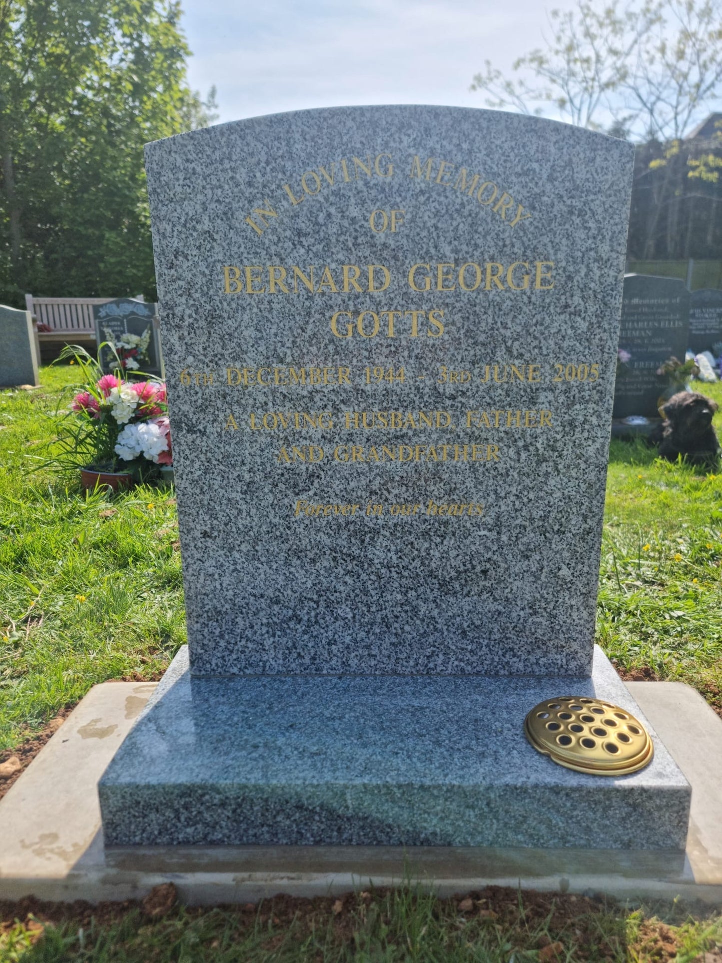 Oval Top Headstone With Or Without illustration