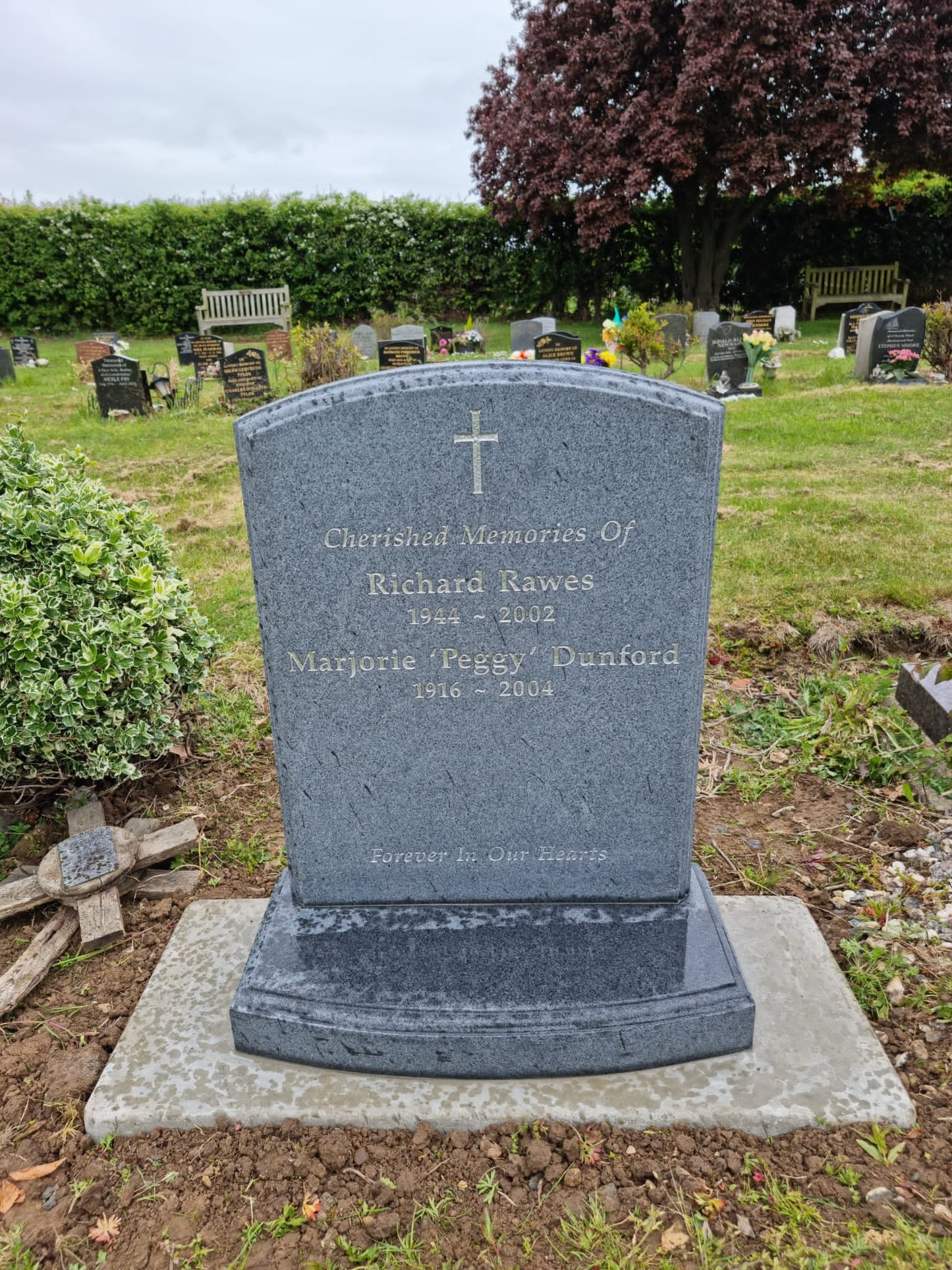 Oval Top Headstone With Or Without illustration