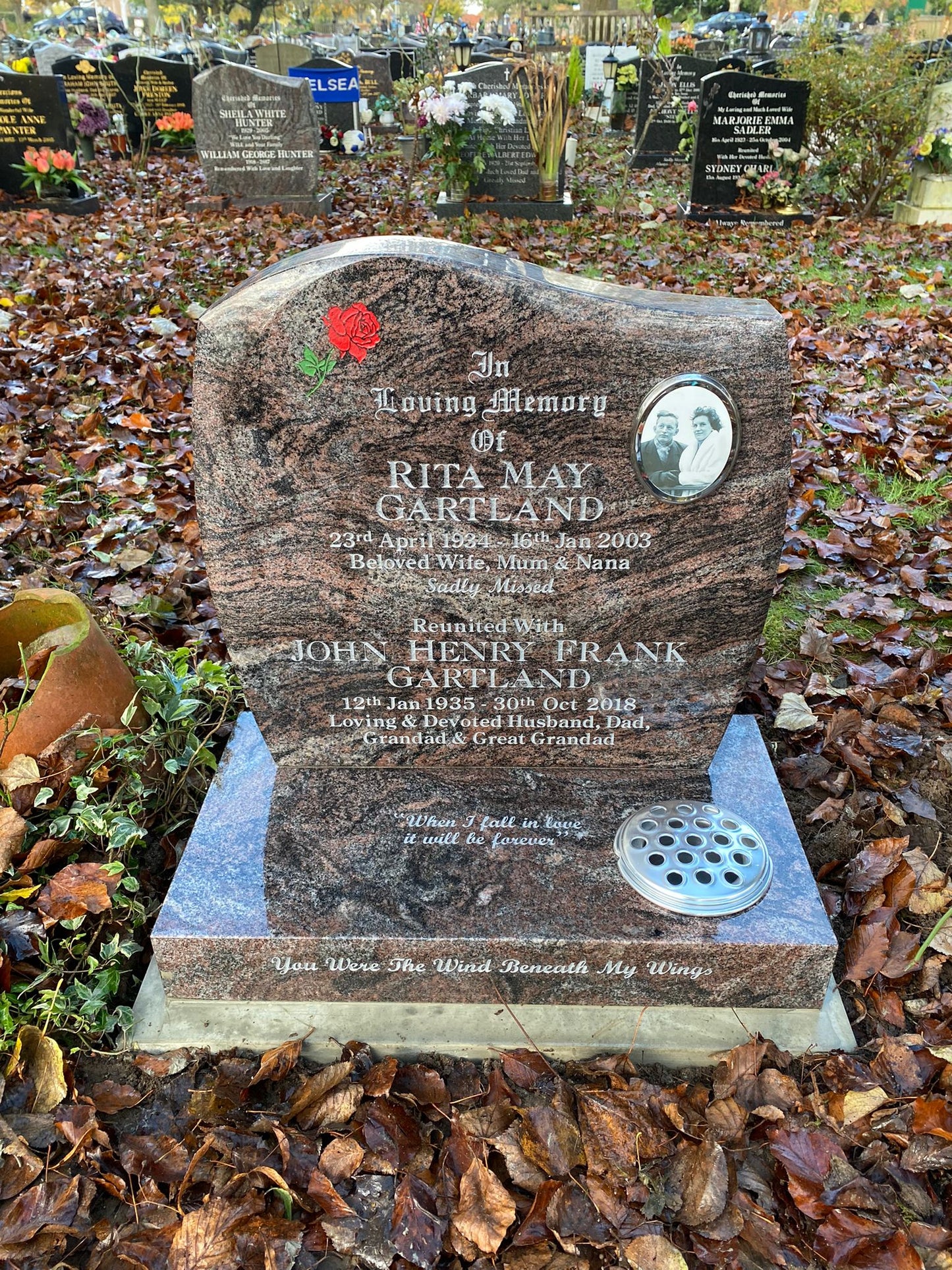 Half ogee with rounded edges memorial
