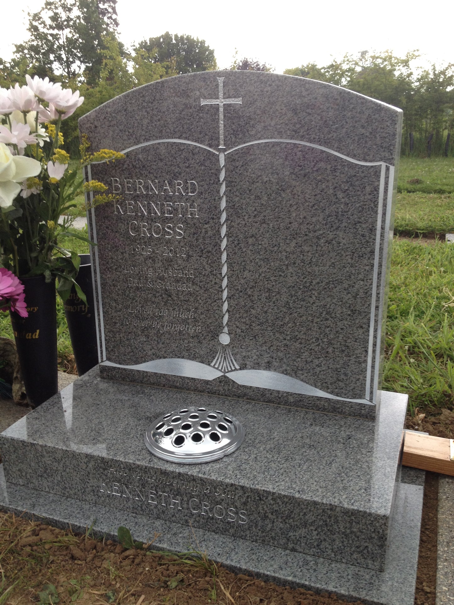 Oval Top Headstone With Or Without illustration