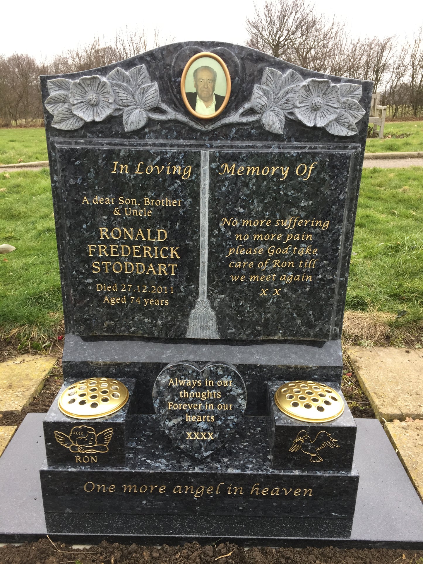 Ogee Headstone With Carved Wild Roses, Centre heart And Book