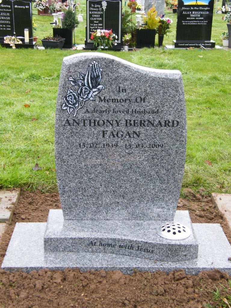 Half ogee with rounded edges memorial