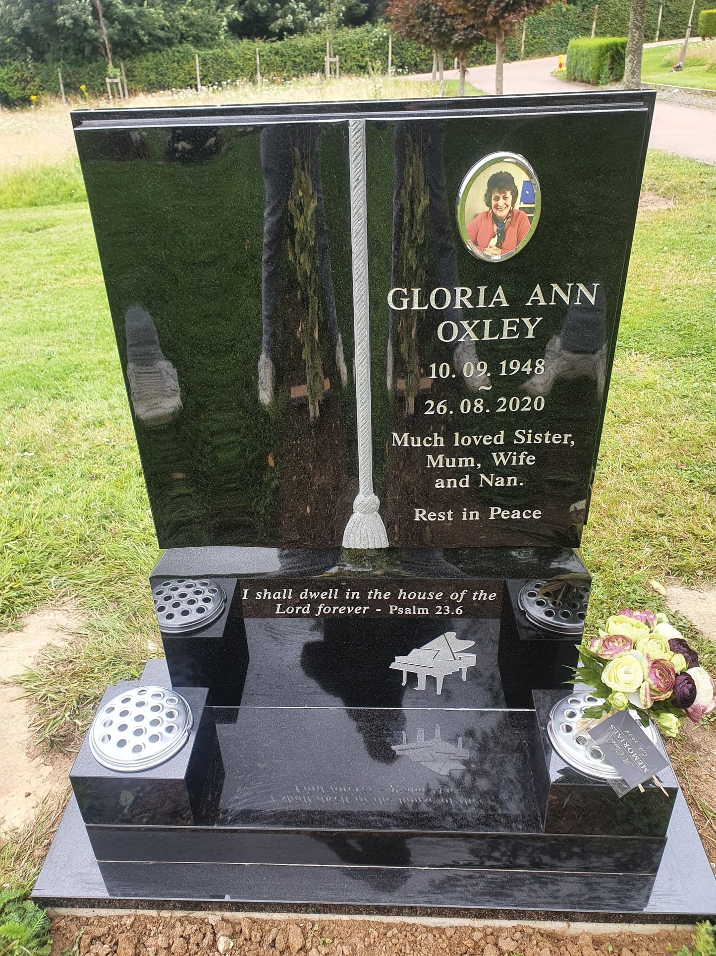 Book Memorial With Carved Tassel To Centre And Heart On Base