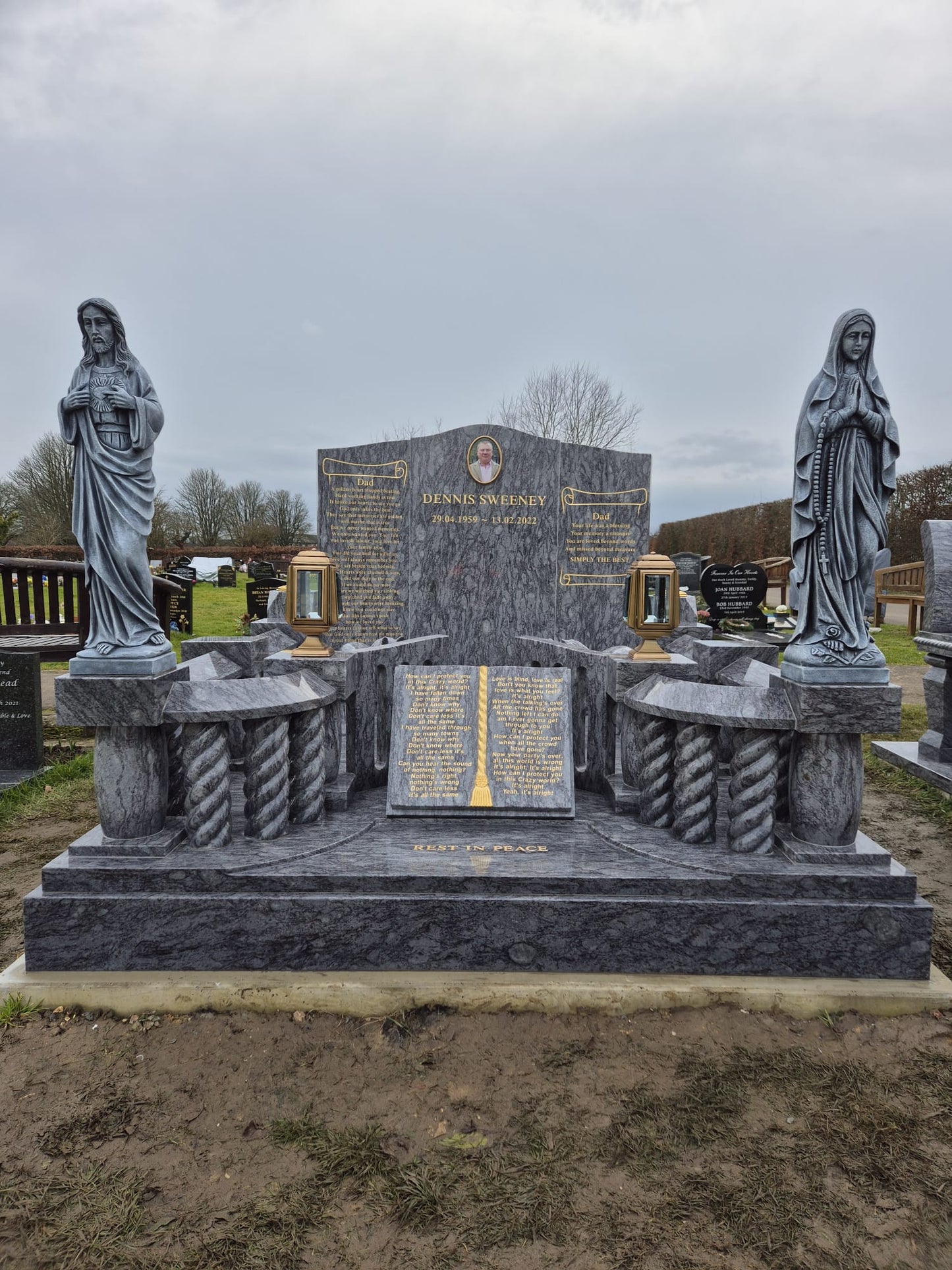 Classic square memorial with side columns & layered base