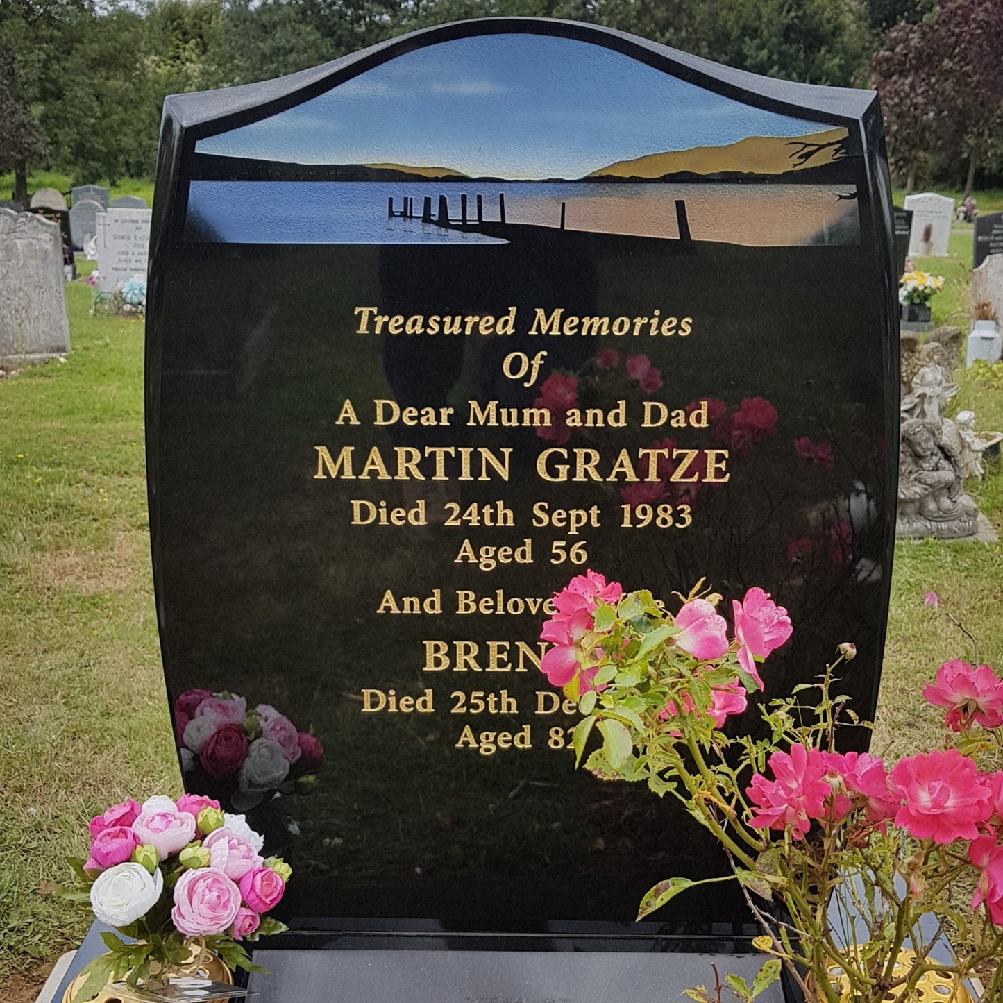 Contemporary Ogee Headstone