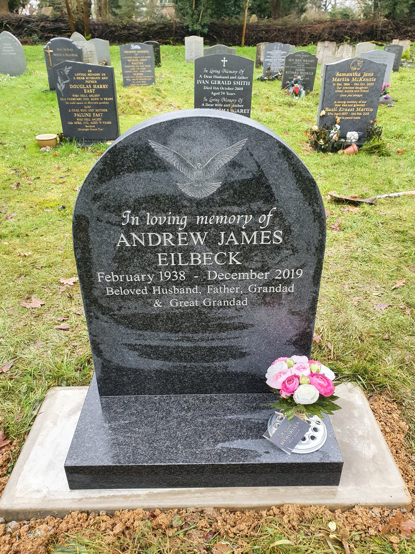 Round Top Headstone With Dove Design