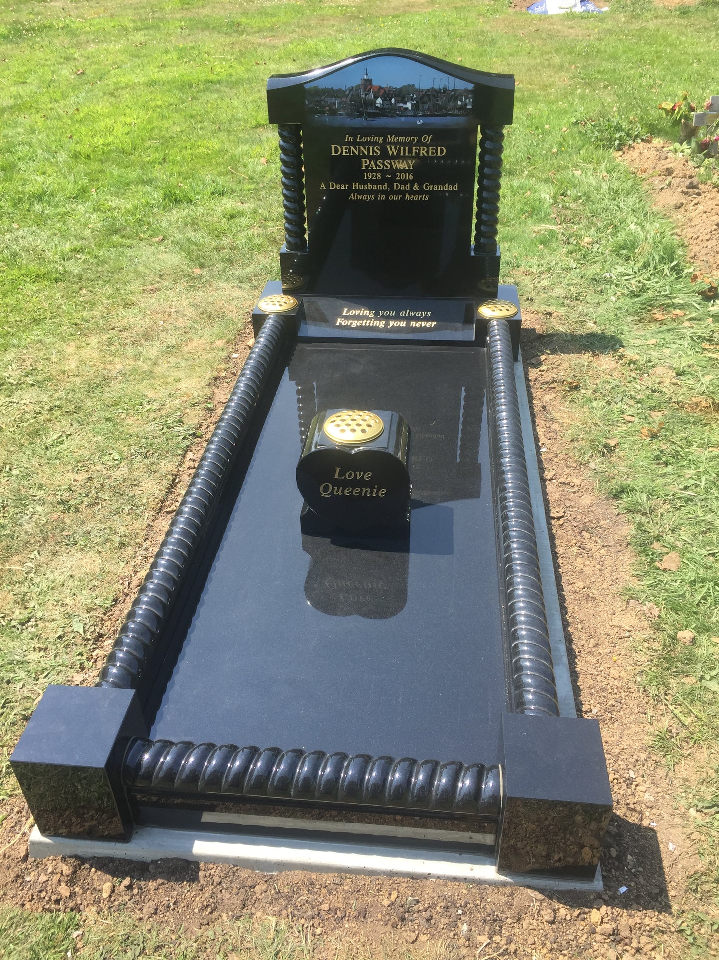 Classic square memorial with side columns & layered base