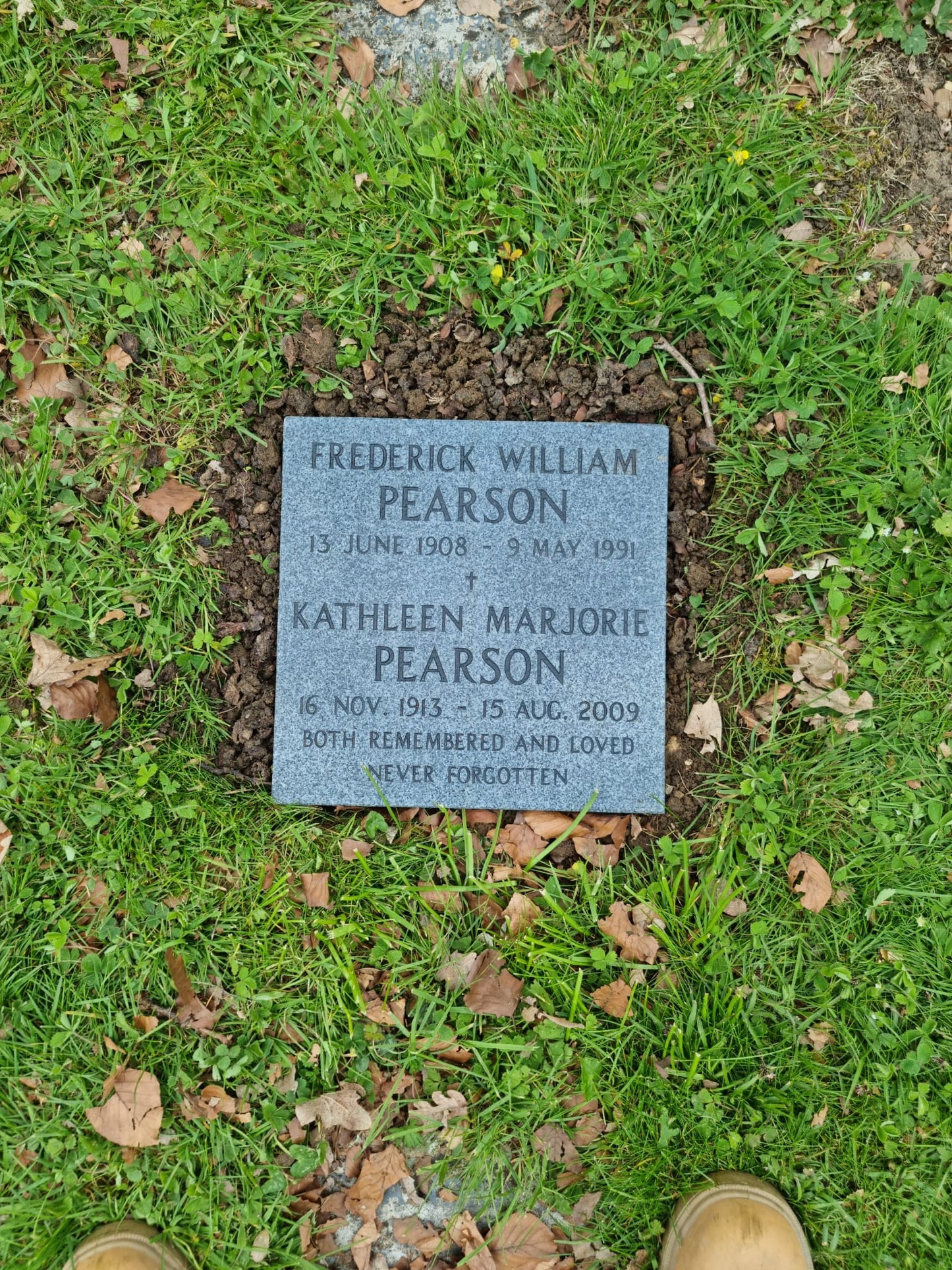 Painted Rose Tablet Memorial