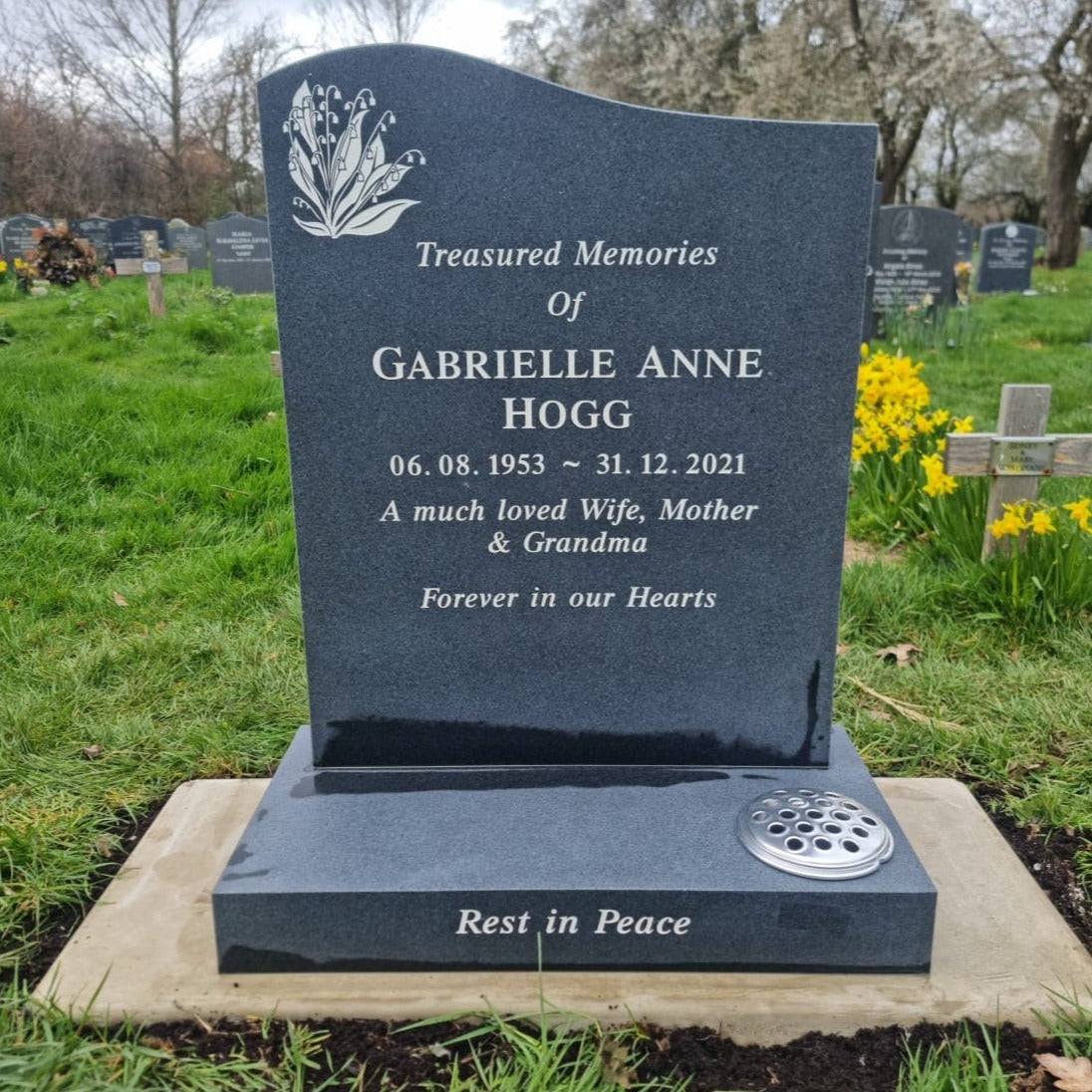 Half Ogee Headstone With Rose Design