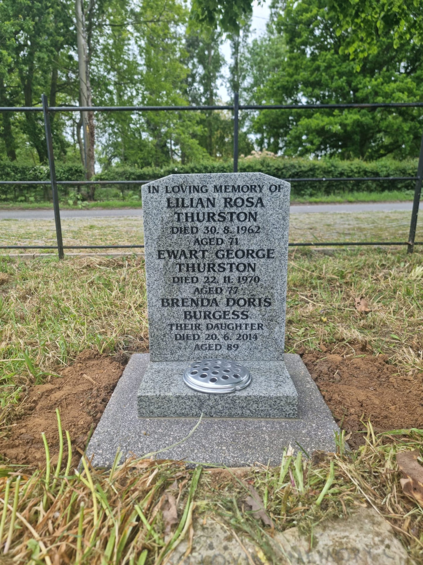 Square top memorial with optional pin line and cross