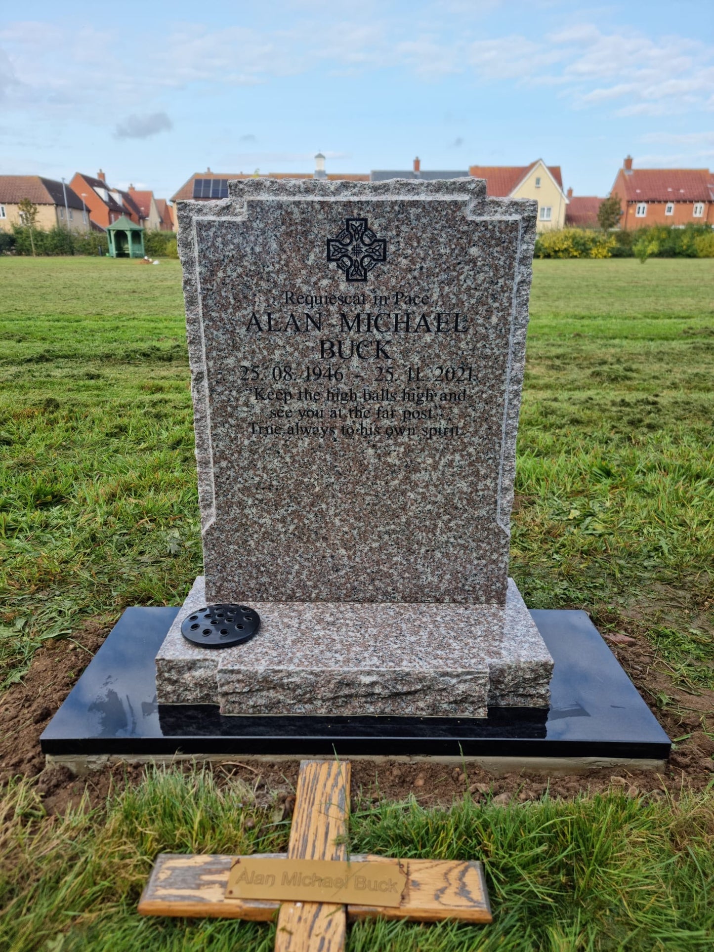 Checked Top Headstone With Pitched Edges