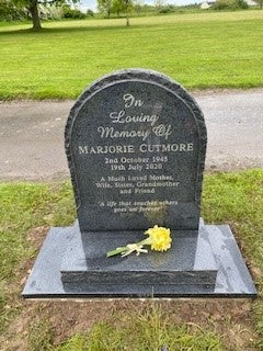 Half Round Headstone With Pitched Sides And Margins