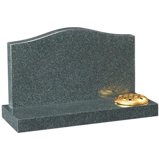 Ogee shaped memorial on rectangle shaped base
